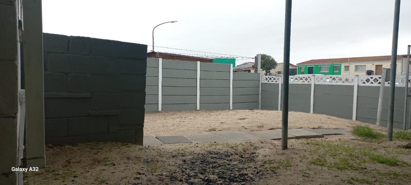 3 Bedroom Property for Sale in Tafelsig Western Cape